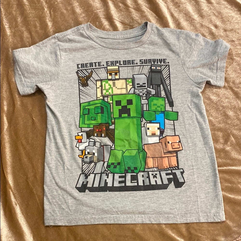Gray Pixelated Creeper Short Sleeve Tee
